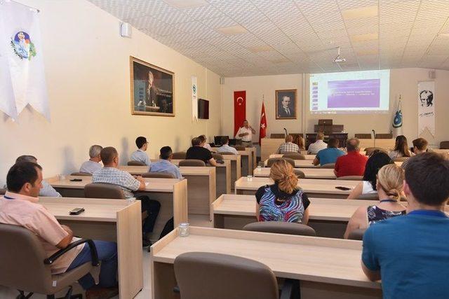 Büyükşehir Belediyesi Personeline ’çalışan Sağlığı’ Eğitimi