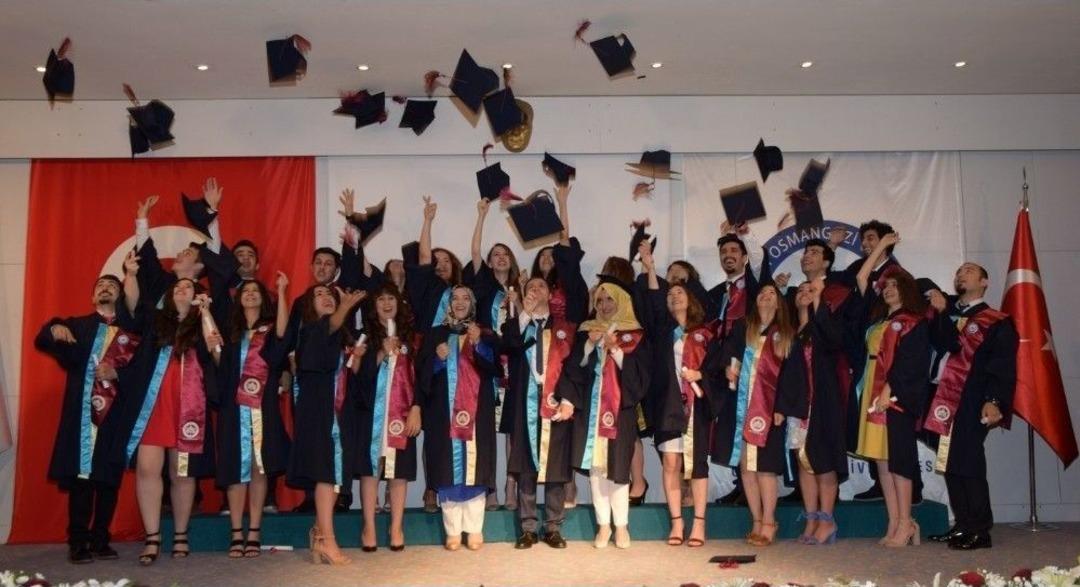 Esog&uuml; Diş Hekimliği Fak&uuml;ltesi İlk Mezunlarını Verdi