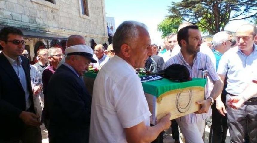 Gazeteci Uğur G&uuml;rsoy Son Yolculuğuna Uğurlandı