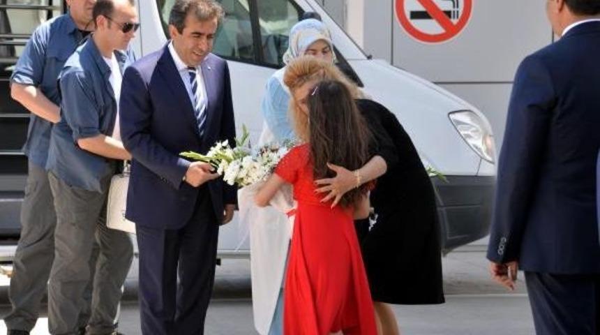 Diyarbakır Valisi G&uuml;zeloğlu: Ter&ouml;r Yok Olana Kadar M&uuml;cadele Devam Edecek