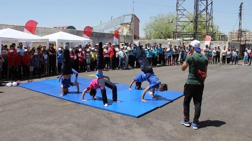 Van&rsquo;da İl Spor Merkezleri A&ccedil;ıldı