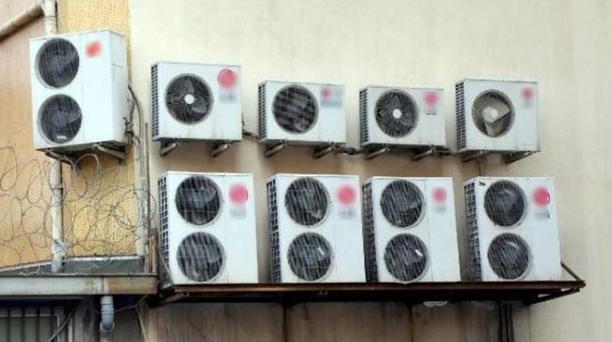 Klimalara Bağlı T&uuml;ketim Arttı, Şebekeler Zorlanmaya Başladı