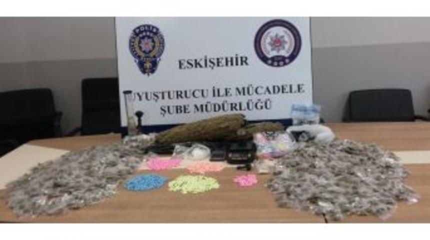 Narkotik Ekipleri Zehir Tacirlerine G&ouml;z A&ccedil;tırmadı