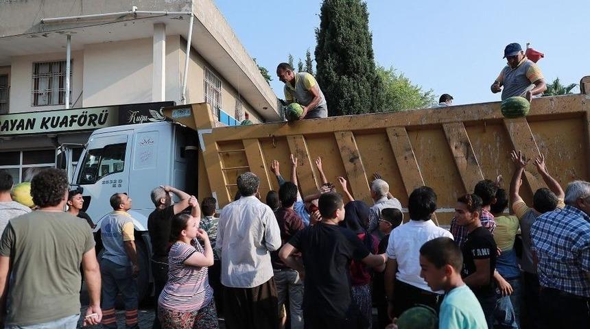 Adanalılara 20 Ton Karpuz Dağıtıldı