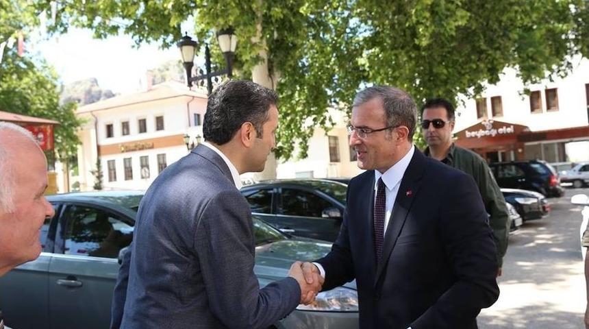 Yeni Tokat Valisi G&ouml;revine Başladı