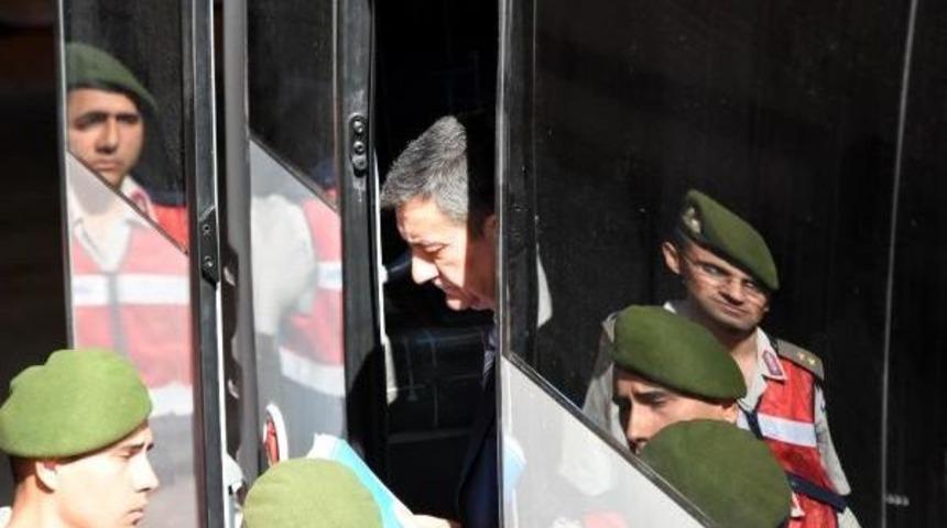 Fet&ouml; Tutuklusu Eski Tuğgeneral Arı: Edirne'de Kimsenin Burnunun Kanamasına Izin Vermedim