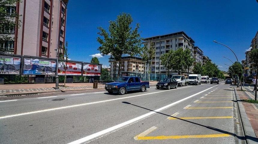 B&uuml;y&uuml;kşehirden Yol &Ccedil;izgilerinde Termoplastik Uygulama