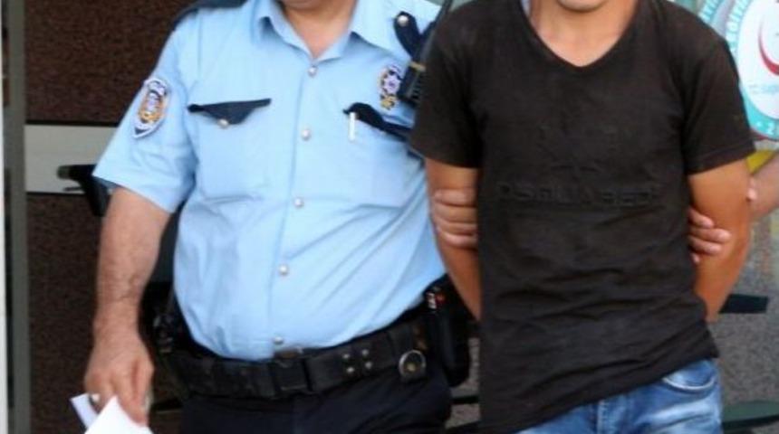 &Ccedil;ocuk Emziren Kadınların Videosunu &Ccedil;eken Tacizci Yakalandı