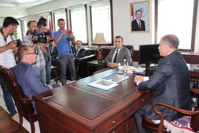 Şırnak ın Yeni Valisi Aktaş: Birinci &Ouml;nceliğimiz Ter&ouml;rle M&uuml;cadele 3