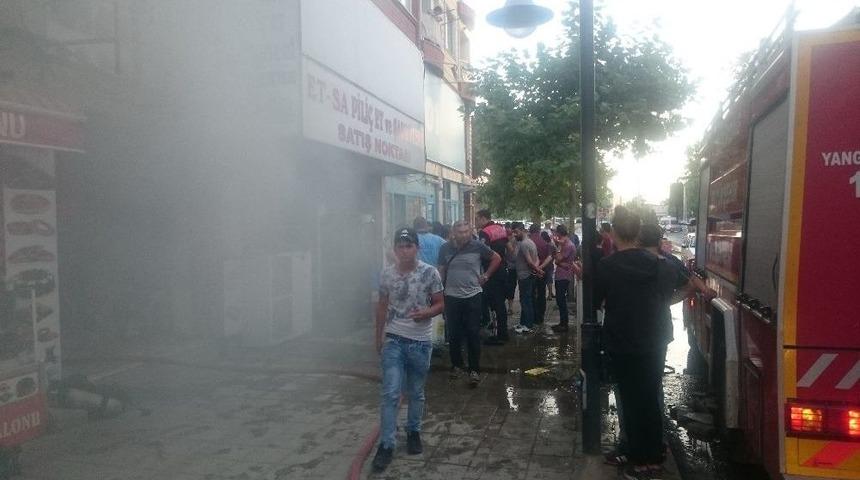 &Ccedil;orlu&rsquo;da Pasajda Korkutan Yangın