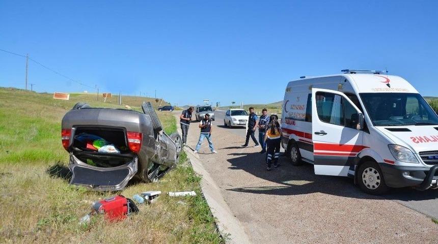 Kontrolden &Ccedil;ıkan Otomobil Menfeze U&ccedil;tu