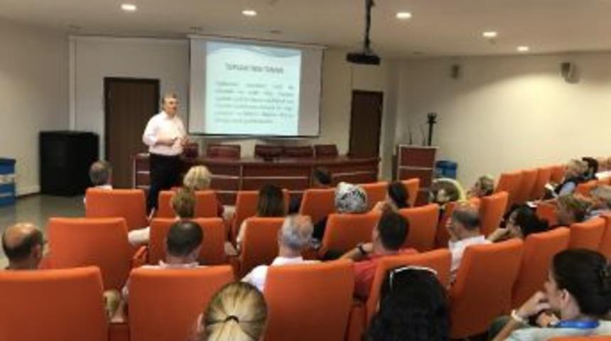 İzmit Belediyesi&rsquo;nde Eğitimler Devam Ediyor