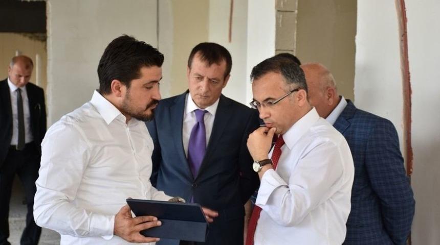 Yeni Valilik Binasında &Ccedil;alışmalar Devam Ediyor