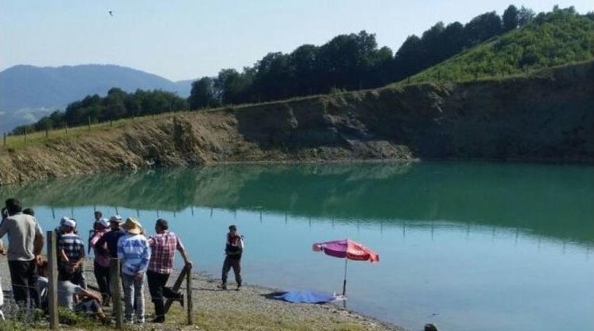 Serinlemek İ&ccedil;in Girdiği G&ouml;lette Boğuldu