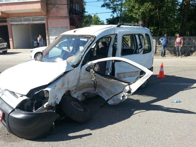 Samsun’da Trafik Kazası: 1 Ölü, 9 Yaralı