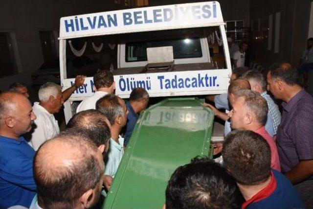 Serinlemek Için Girdiği Baraj Gölünde Boğuldu