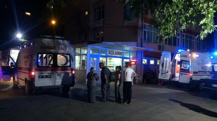 Oynarken Ellerine Silah Ge&ccedil;ti Sonu Facia Oldu: 2 &Ccedil;ocuk &Ouml;ld&uuml; 1 &Ccedil;ocuk Yaralandı