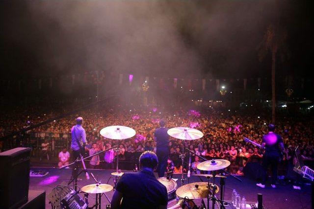 Finike Portakal Festivali Zakkum Konseri İle Devam Etti 1