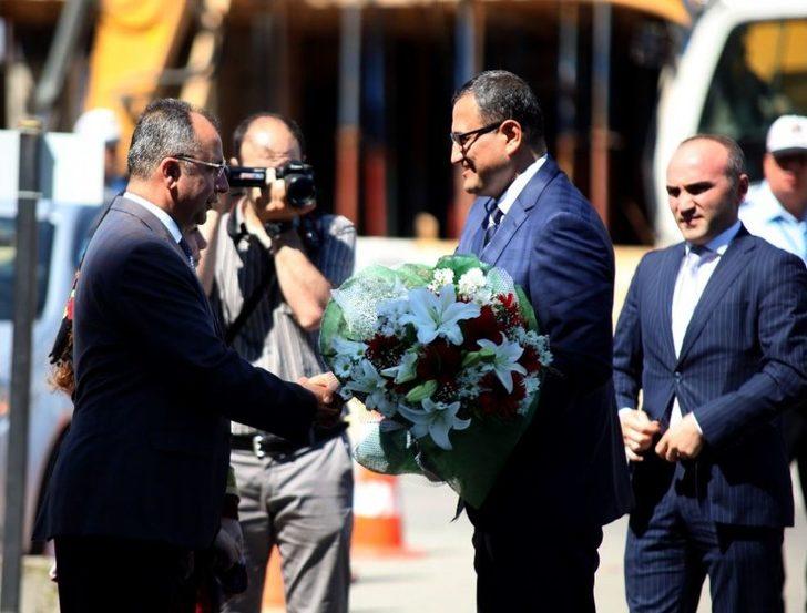 Giresun Valisi Harun Sarıfakıoğulları Görevine Başladı G1