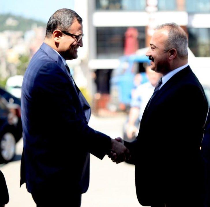 Giresun Valisi Harun Sarıfakıoğulları Görevine Başladı G3