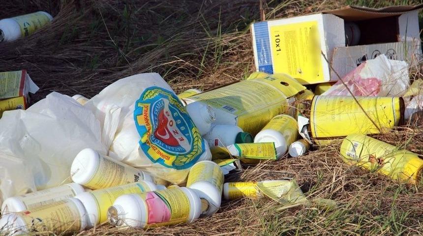 (&ouml;zel Haber) &Ccedil;evrecilerden Boş Tarım İlacı Ambalajlarına Tepki