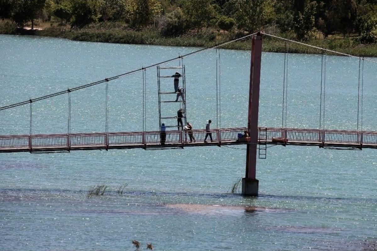 K&ouml;pr&uuml;de &Ouml;l&uuml;m&uuml;ne Mesai