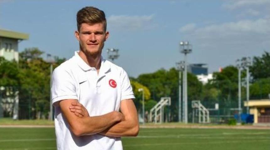 İşitme Engelli Milli Atlet Yasin'in Hedefi 110 Metrede Altın