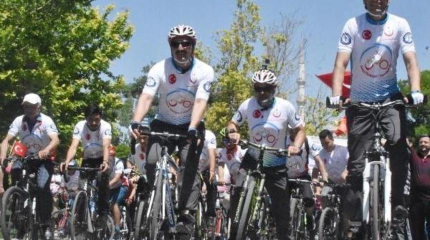 15 Temmuz Şehitleri I&ccedil;in 1600 Kilometre Pedal &Ccedil;evirecekler