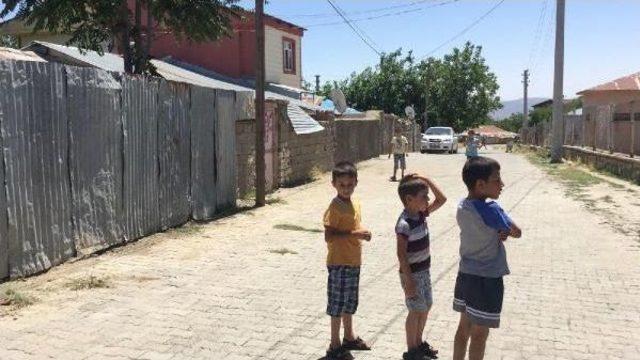 Silahlı Saldırıda &Ouml;ld&uuml;r&uuml;len Ak Parti Lice İl&ccedil;e Başkan Yardımcısı Mercan Toprağa Verildi 3