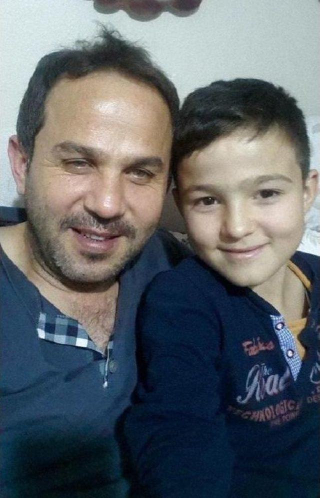 Bartın'da Iki Otomobil Çarpıştı: Baba Ve Oğlu Öldü