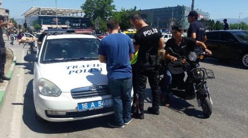 Bursa'da Motosiklet S&uuml;r&uuml;c&uuml;lerine Sıkı Denetim