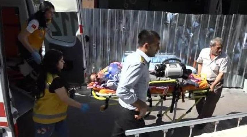 Otel Inşaatında &Ouml;l&uuml;m;4. Kattan D&uuml;şen Iş&ccedil;i Hayatını Kaybetti
