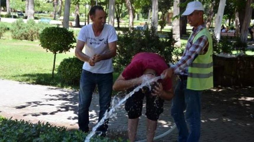 Adana'da Termometreler 47 Dereceyi G&ouml;sterdi