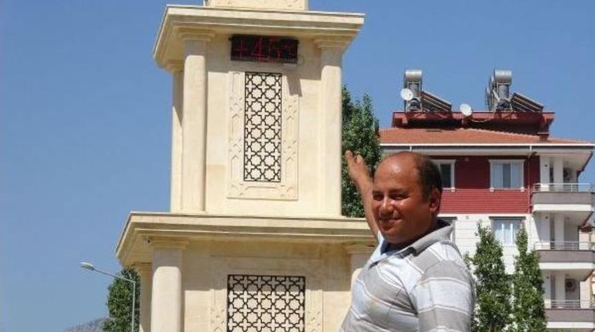 Mersin'de Sıcak Hava Bunalttı, Sahiller Doldu