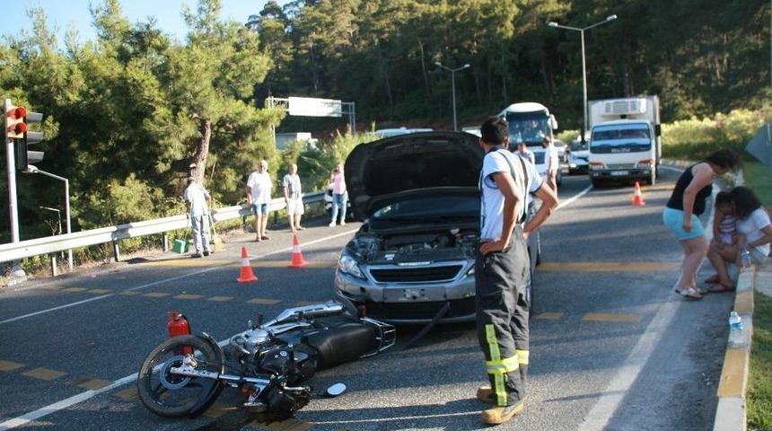Kaymakam Y&uuml;ksel, Kaza Yapan Minib&uuml;s&uuml;n Otel Personelini Taşıdığını A&ccedil;ıkladı