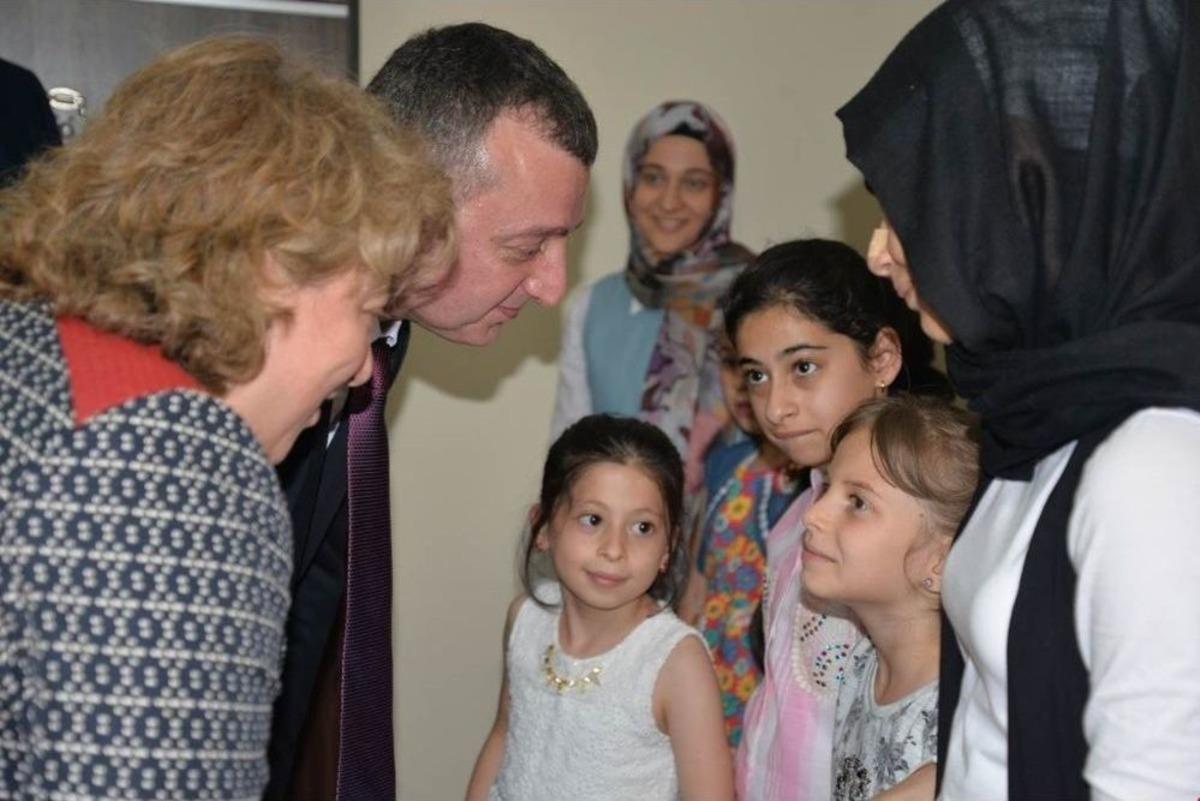 Bilecik Valisi B&uuml;y&uuml;kakın, İlk Ziyaretini Huzurevi Ve Sevgi Evine Yaptı