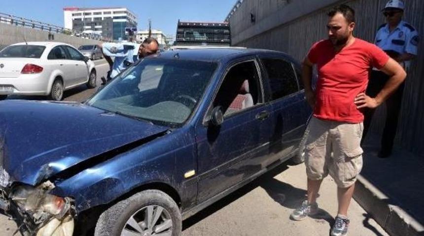 &Ccedil;alınan Otomobili Kaza Yapınca G&ouml;zyaşlarını Tutamadı