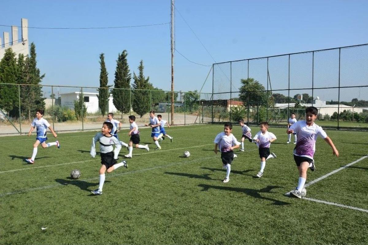 Şehzadeler 8 Ayrı Branşta Yaz Spor Okulu A&ccedil;tı