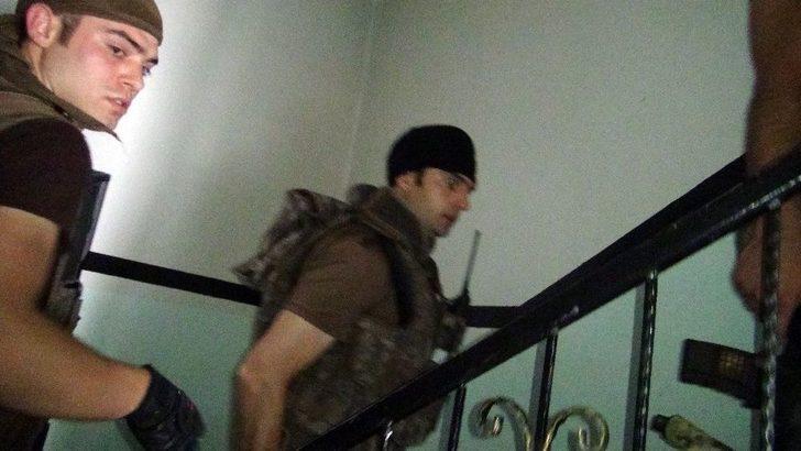 Bombalı Poşet İhbarı Polisi Alarma Geçirdi G1