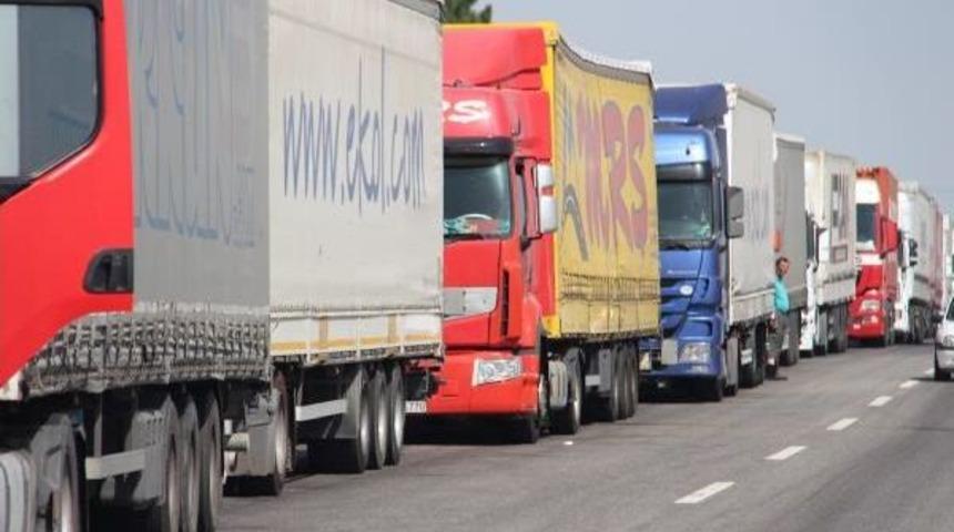 Tır Dorsesinde Havasız Kalan Ka&ccedil;aklardan 1'i &Ouml;ld&uuml;(2)