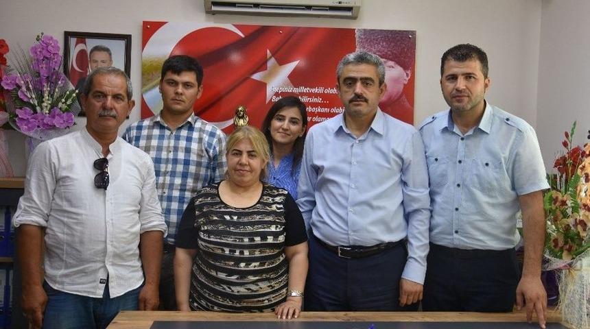 Başkan Alıcık, Berberler Odasına S&ouml;z Verdiği Bilgisayarı Aldı