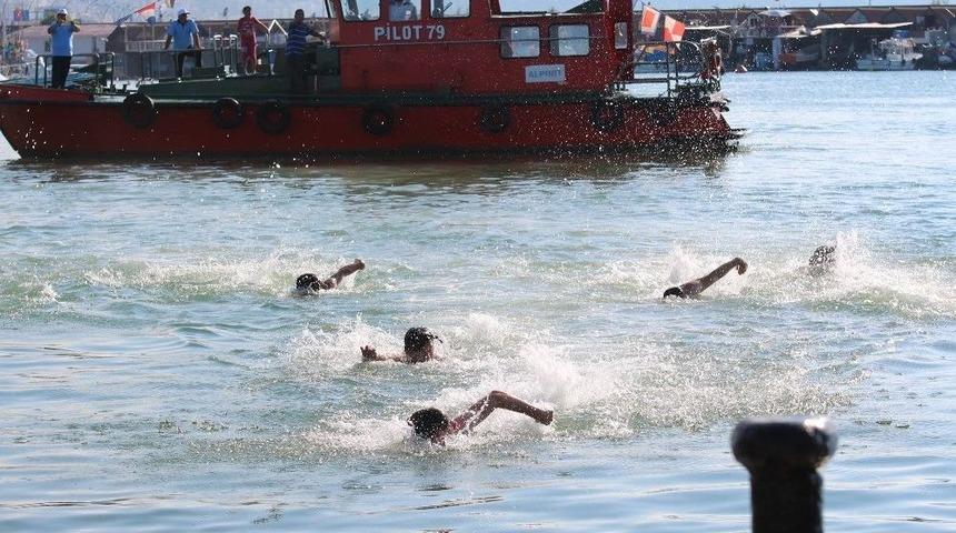 Trabzon&rsquo;da Denizcilik Ve Kabotaj Bayramı Kutlamaları