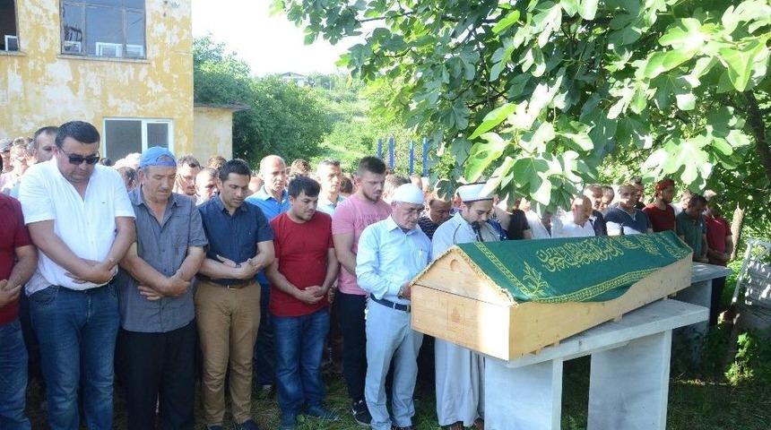 Gazdan Zehirlenen Maden İş&ccedil;isi Son Yolcuğuna Uğurlandı