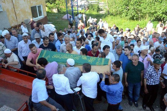 Gazdan Zehirlenen Maden İşçisi Son Yolcuğuna Uğurlandı