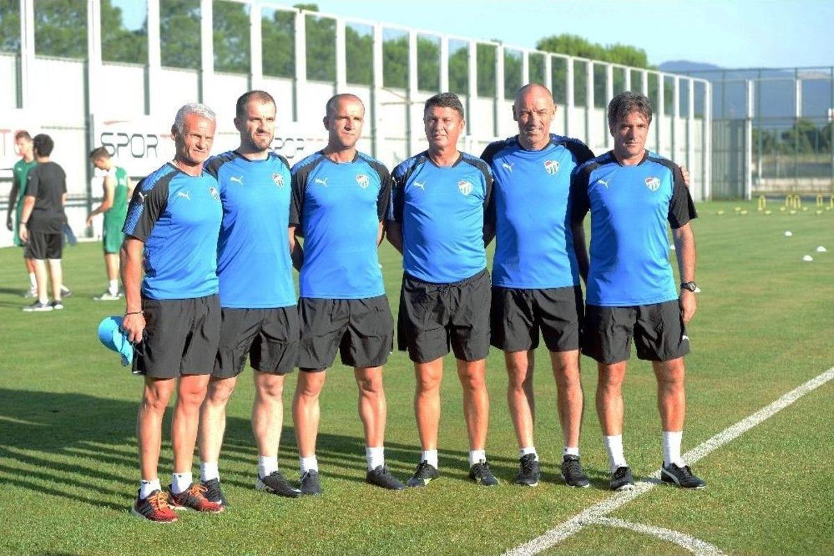 Paul Le Guen İlk Antrenmanına &Ccedil;ıktı