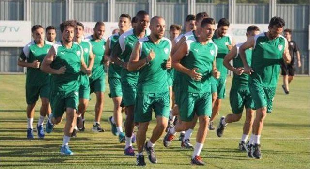 Bursaspor, Sahaya Eksik Indi