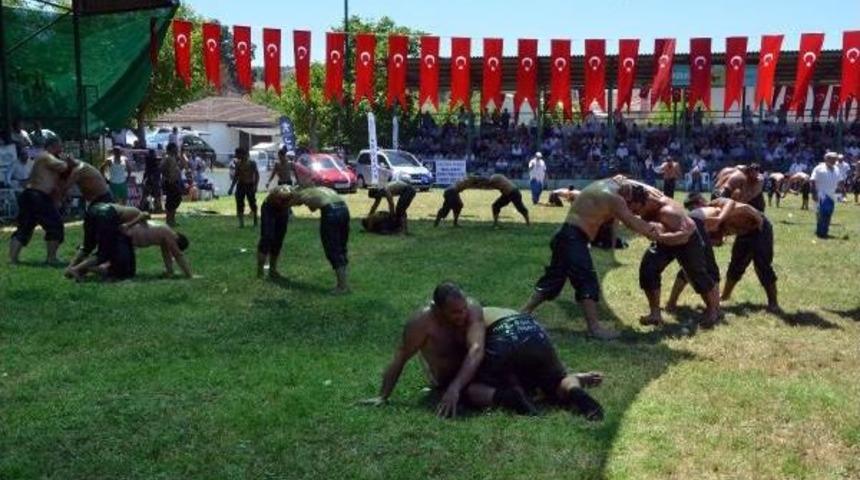 Yalova'da 500 Pehlivan Er Meydanına &Ccedil;ıktı