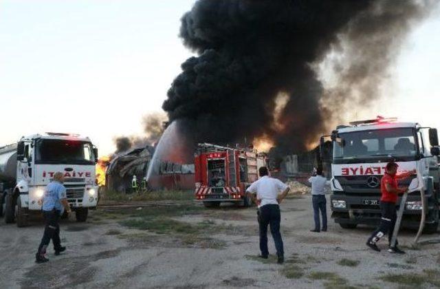 Adana'da, Izolasyon Deposunda Yangın