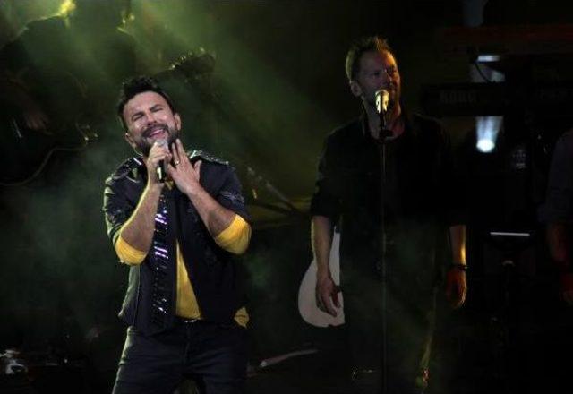 Tarkan'dan 'açıkhava'da Muhteşem Konser