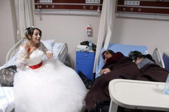 Gelin Ve Damatla Birlikte 143 Kişi, D&uuml;ğ&uuml;n Yemeğinden Zehirlendi 3